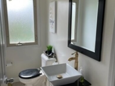 816 Carnation Ln, Matteson, IL 60443 - photo 4