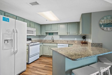 Kitchen area
