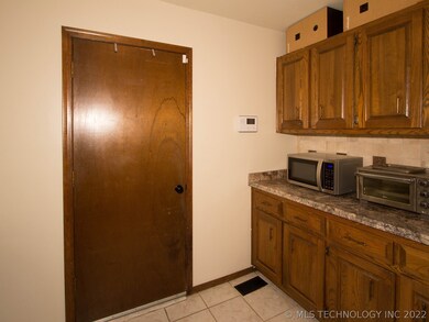 3008 E Memphis St, Broken Arrow, OK 74014 - photo 6