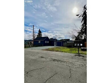 111 S 2nd St, Creswell, OR 97426 - photo 4