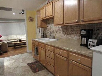 14 Talbot Terrace, Uxbridge, MA 01569 - photo 6