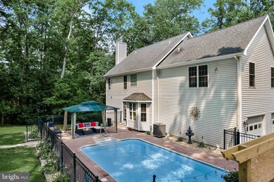 637 Bunny Ln, Harpers Ferry, WV 25425 - photo 4