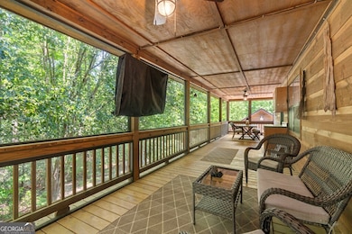 556 Flat Creek Cir, Blue Ridge, GA 30513 - photo 2