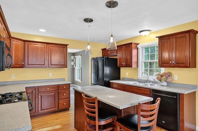 551 Bedford St unit B4, Whitman, MA 02382 - photo 4