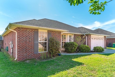 5217 Moore Loop, Crestview, FL 32536 - photo 2