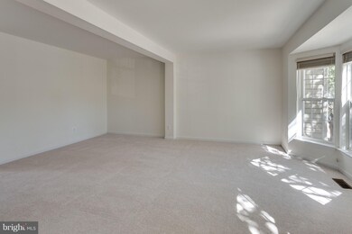 9042 Falcon Glen Ct, Bristow, VA 20136 - photo 7