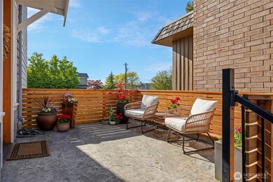 656 Daley St unit 102, Edmonds, WA 98020 - photo 3