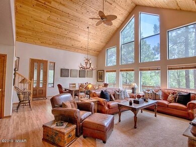 005_Living Room