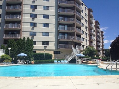 151 Coolidge Ave unit 601, Watertown, MA 02472 - photo 2