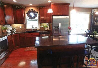 6309 SW Monarch Ct, Topeka, KS 66610 - photo 5