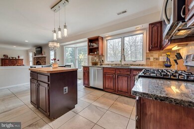 19612 Selby Ave, Poolesville, MD 20837 - photo 6