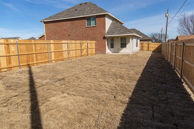 1503 Dove Cir, Ennis, TX 75119 - photo 4