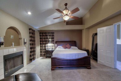009_Master Bedroom