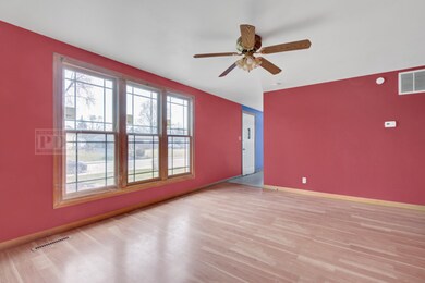 226 Granada Rd, Carpentersville, IL 60110 - photo 7