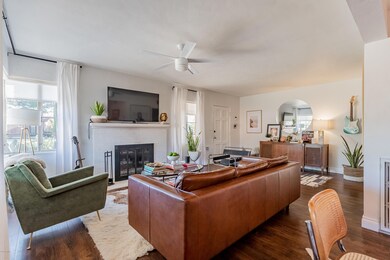 902 E Cambridge Ave, Phoenix, AZ 85006 - photo 4