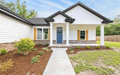 125 NW Geranium Ct, Lake City, FL 32055 - photo 2