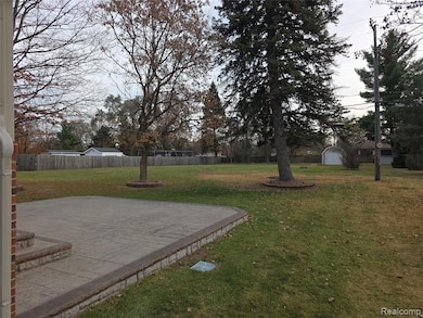 8224 Mary Ann Ave, Shelby Township, MI 48317 - photo 3