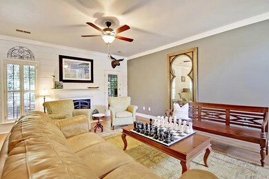 1147BRCNo6LivingRm2IMG_2967_IMG_2978