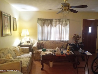 20181 SW Rainbow Lakes Blvd, Dunnellon, FL 34431 - photo 3