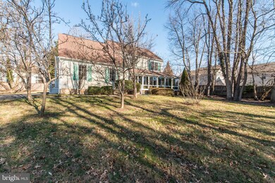 9904 Blake Ln, Oakton, VA 22124 - photo 2