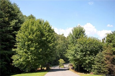 11 & 12 Spruce Tree Ct unit 15 & 19, Leicester, NC 28748 - photo 3