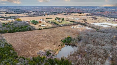10015 Bryant Rd, Henryetta, OK 74437 - photo 3