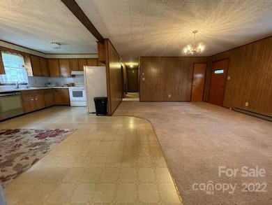 1580 Allen Ln, Conover, NC 28613 - photo 4