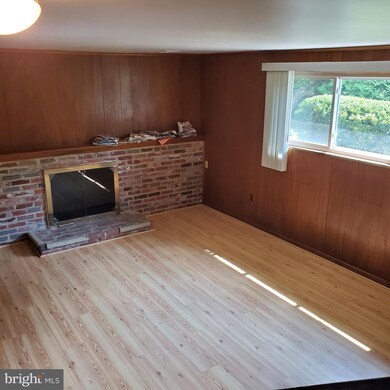 4204 Landgreen St, Rockville, MD 20853 - photo 6