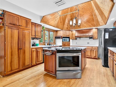 1855 N Union St, Spencerport, NY 14559 - photo 7