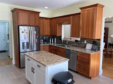 6 Ashford Oaks Ct, Maryville, IL 62062 - photo 7