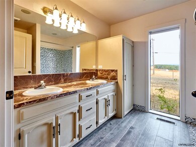 7200 Ridgeway Rd, Sheridan, OR 97378 - photo 2