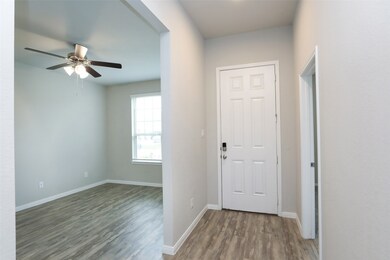 12514 Beddington Ct, Tomball, TX 77375 - photo 3