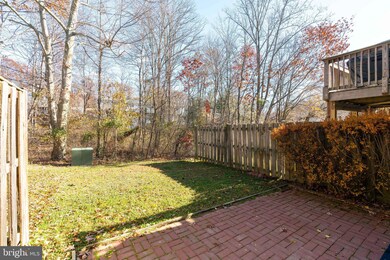 8123 Willowdale Ct, Springfield, VA 22153 - photo 3