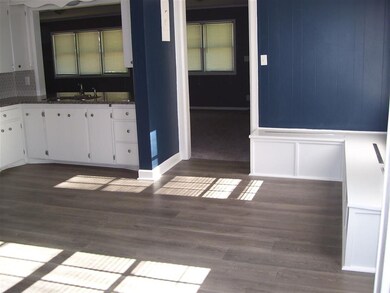 2323 W Broadway Ave, Enid, OK 73703 - photo 6