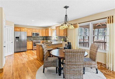 77 Forest Lake Dr, Asheville, NC 28803 - photo 7