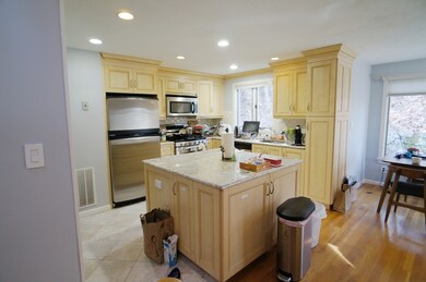 307 Winchester St unit C, Newton Highlands, MA 02461 - photo 2