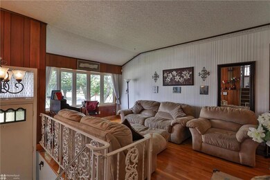 1594 Rudolph Dr, Bethlehem, PA 18018 - photo 5