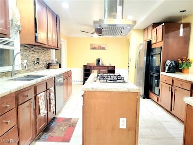 2135 Pine Ridge Dr, Wickliffe, OH 44092 - photo 7