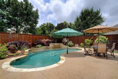Resort like saltwater pool, enjoy floating in the shade