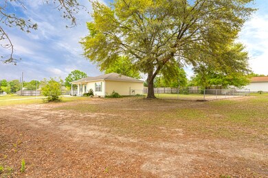 3311BroadviewCir-4