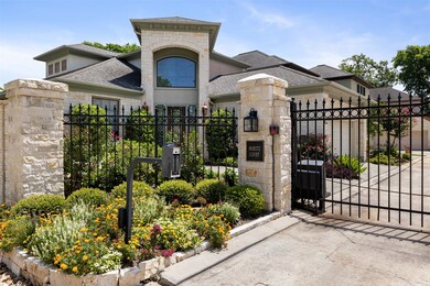 8422 Moritz Ct, Houston, TX 77055 - photo 3