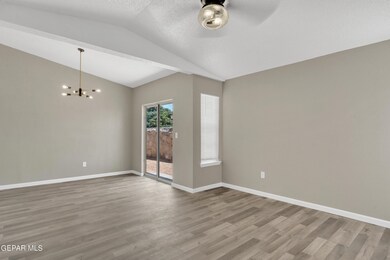544 Achim Dr, El Paso, TX 79928 - photo 6