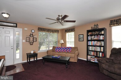 116 Carlton Ct, Harleysville, PA 19438 - photo 6