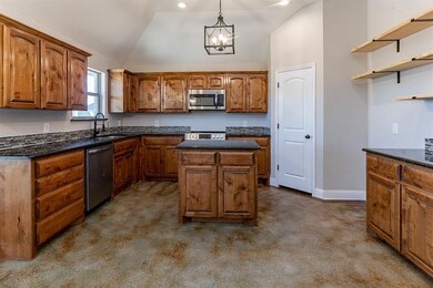 2001 Starwood Dr, Weatherford, TX 76086 - photo 2