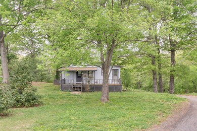 1051/2 Patton Rd, Shelbyville, TN 37160 - photo 2
