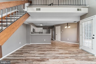 14114B Lauren Ln, Laurel, MD 20707 - photo 5