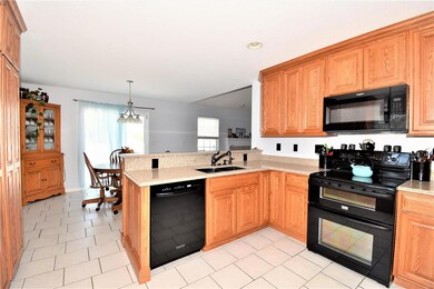 6709 Crossington Dr, Maryville, IL 62062 - photo 4