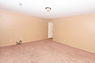 1370 Randomhill Rd, Cincinnati, OH 45231 - photo 5