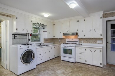 99 E Main St, Richmond, VT 05477 - photo 7