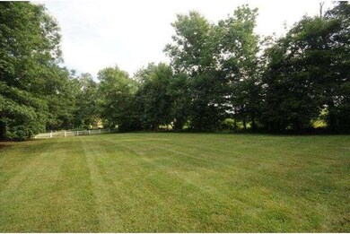 89 Pine Mill Cir, Doylestown, PA 18901 - photo 4